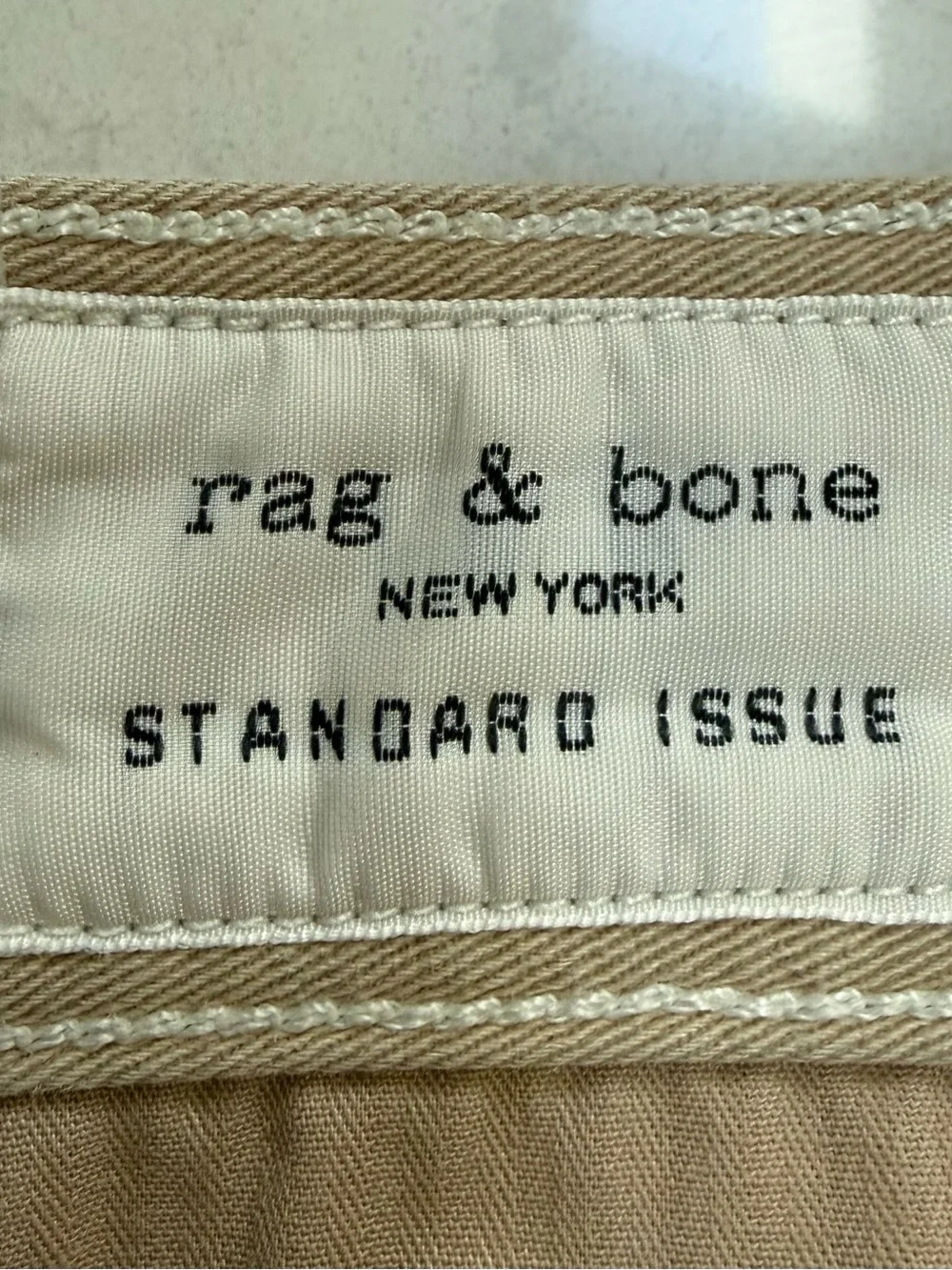 rag & bone Standard Issue Men’s Chinos in Stone - Size 36